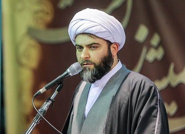 تمام جوانان باید مبلغ اسلام باشند/از ادبیات انقلابی کوتاه نمی&zwnj;آییم