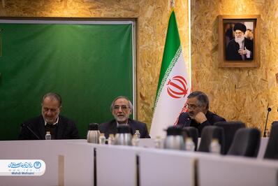 نشست هم‌اندیشی اساتید و چهره‌های قرآنی پیرامون ماه رمضان