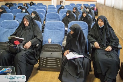 برگزاری جلسه تخصصی جهاد تبیین با موضوع «نقش مبلغات دینی؛ جنگ روایت‌ها»