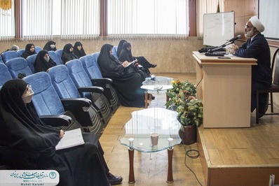 برگزاری جلسه تخصصی جهاد تبیین با موضوع «نقش مبلغات دینی؛ جنگ روایت‌ها»