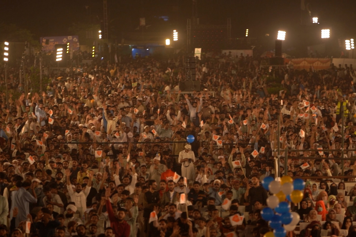 电视节目《Mahfel》：伊朗及世界各地的古兰经庆典