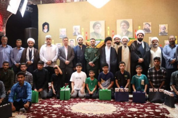 ۵۰ مداح جوان و نوجوان بندرلنگه تجلیل شدند