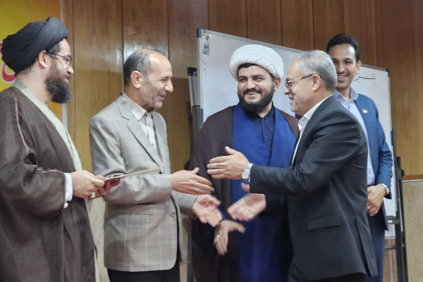 دورهمی معلمان علوم و معارف اسلامی صدرای شهرستان یزد با حضور استاندر یزد