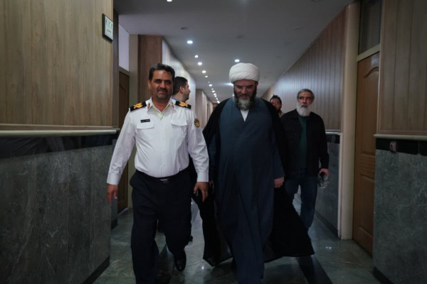 حضور رئیس سازمان تبلیغات اسلامی در راهپیمایی ده کیلومتری غدیر