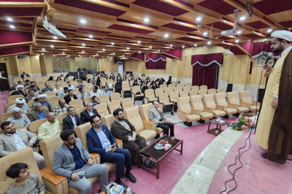 دورهمی معلمان علوم و معارف اسلامی صدرای شهرستان یزد با حضور استاندر یزد