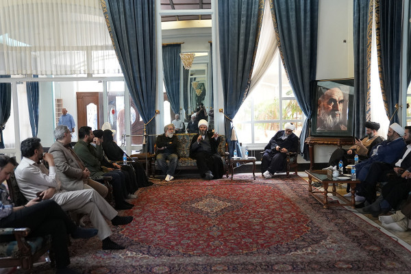 مأموریت تبیین مکتب حضرت امام برای نسل‌های جدید