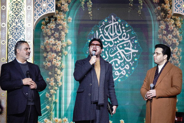 محفل قرآنی امام‌زمانی‌ها در مسجد جمکران