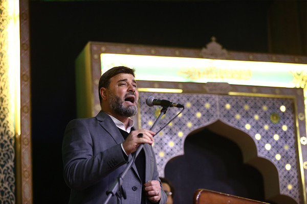 محفل قرآنی امام‌زمانی‌ها در مسجد جمکران