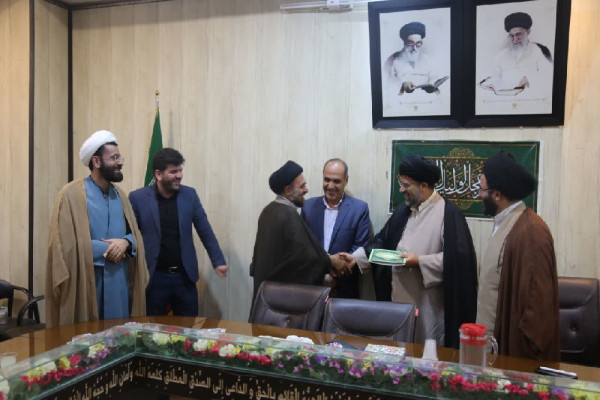 آیین سنگرسپاری رئیس اداره تبلیغات اسلامی شهرستان بروجن برگزار شد