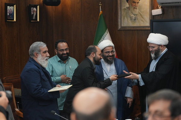 آیین  سنگرسپاری بنیاد دعبل خزاعی