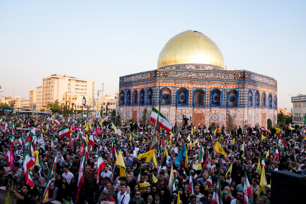 长达数公里的古迪尔游行