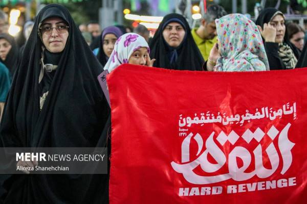 数公里长的古迪尔游行在各省举行