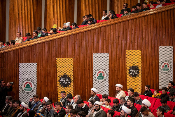 “抵抗大使馆”首次全国集会