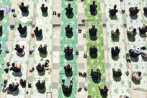 קיום טקסי אבל על אימאם חוסיין (ע״ה) עם שמירת מרחק חברתי