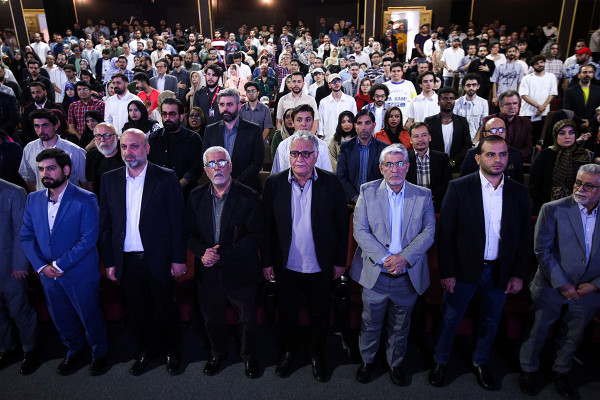 اختُتمت الدورة الرابعة عشرة لمهرجان الفيلم الدولي ۱۰۰