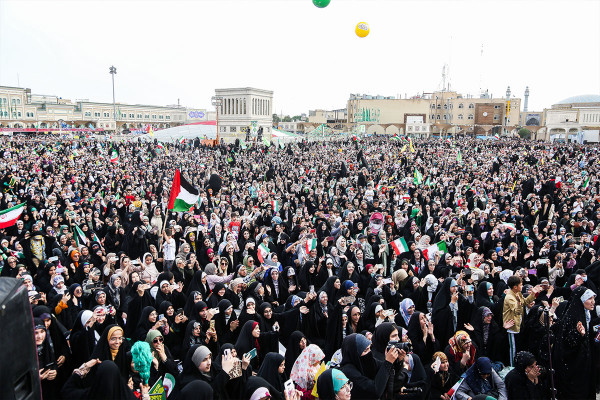 حملة «مثل النجمة»؛ أكبر احتفال للفتيات في إيران