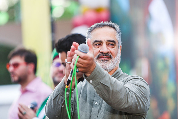 “如星星一般” 活动：伊朗最大的女生庆典