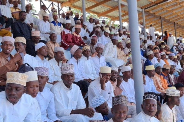 “Mahfel” TV Program: Quranic Celebrations in Iran and Around the World