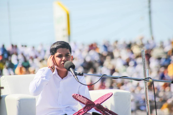 Programa de Televisión “Mahfel”: Celebraciones Coránicas en Irán y el Mundo