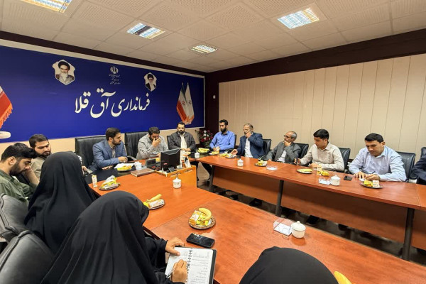 بر نقش بانوان و فعالان جهادی در فضای مجازی تاکید داشتند