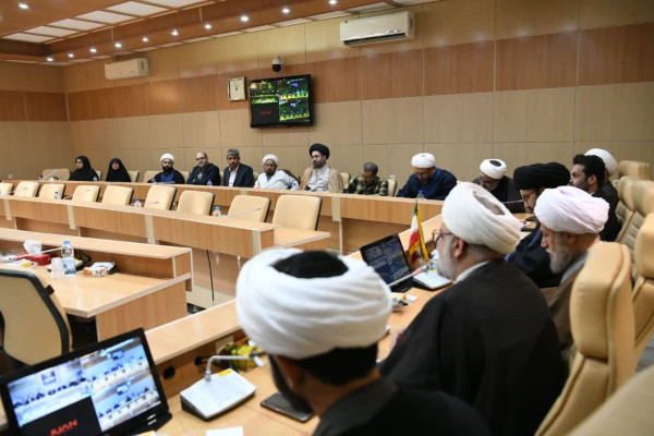 نشست هم اندیشی شورای هماهنگی و گسترش فعالیت‌های قرآنی استان فارس در شیراز