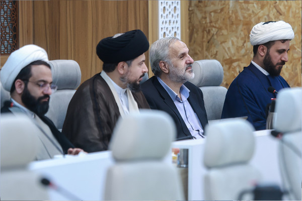 نشست هم‌اندیشی «زندگی با آیه‌ها»