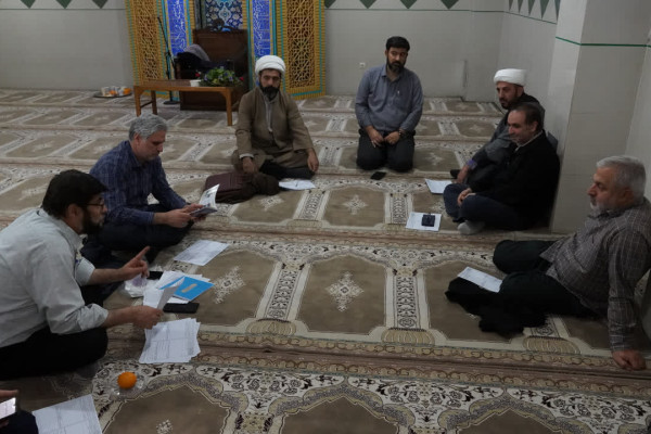 نشست تخصصی «عملیات زندگی با آیه‌ها» استان همدان 1404