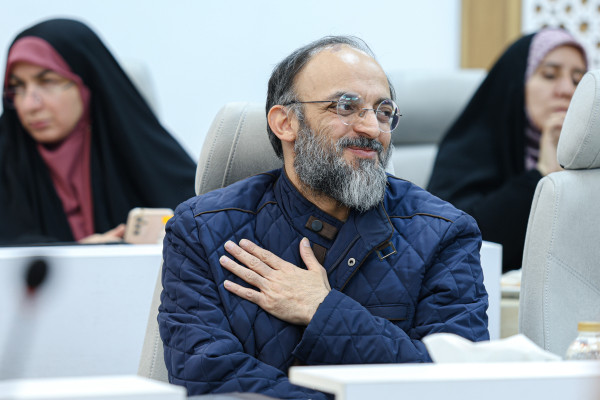 نشست هیئت داوران چهارمین مهرواره هوای‌نو