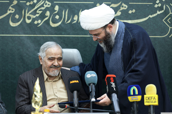 نشست هیئت داوران چهارمین مهرواره هوای‌نو