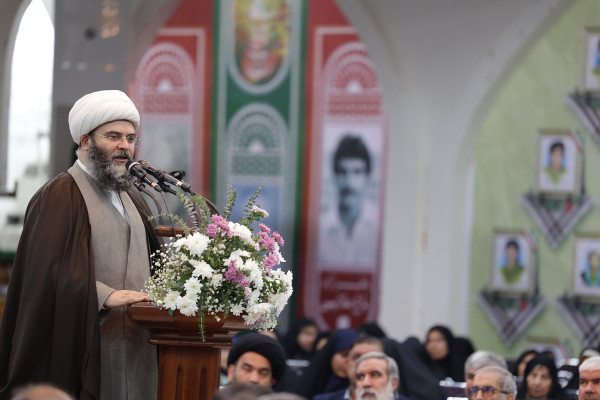 حجت الاسلام قمی: مردم بوشهر ثابت کرده‌اند برای ایستادگی در برابر استکبار ایمان موثرتر از امکانات است