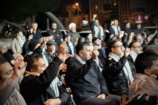 مراسم احیای نخستین شب قدر در میدان آزادی سنندج