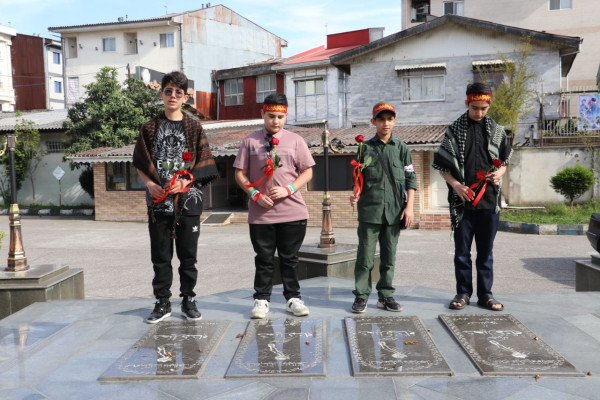 در رکاب ایران