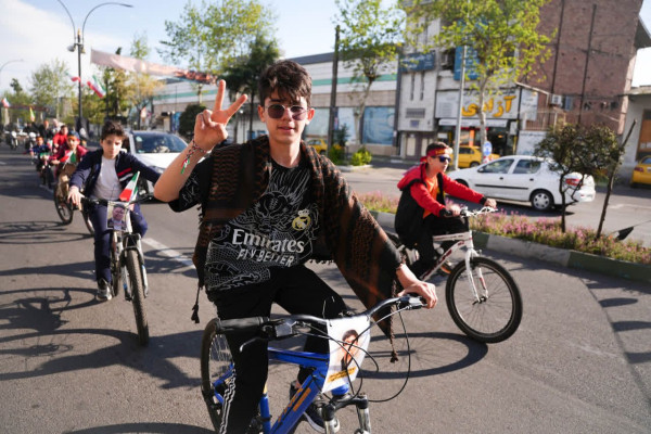 در رکاب ایران