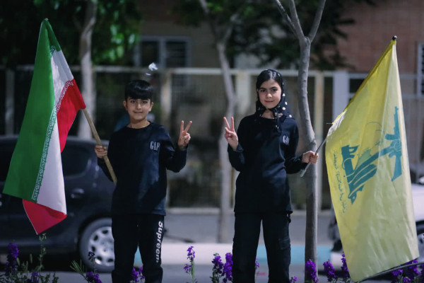 شیفت شب میدان خیابان با مردم است.