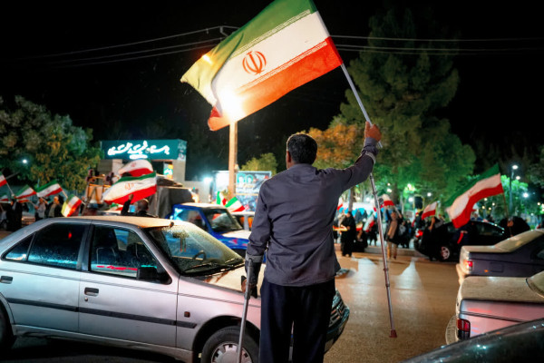 شیفت شب میدان خیابان با مردم است.