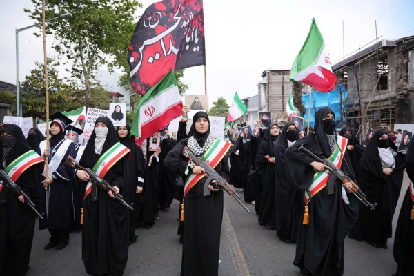 اجتماع بزرگ «بانوان جانفدا» در رشت برگزار شد