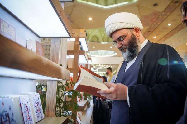 بازدید رئیس سازمان تبلیغات اسلامی از سی و ششمین نمایشگاه کتاب