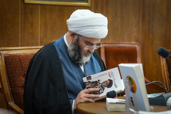 آیین رونمایی از کتاب «الگوی سیاست‌ورزی شهید»