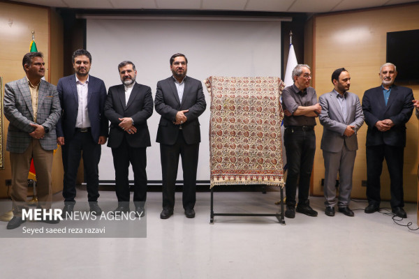 افتتاح نمایشگاه عکاسی تشییع خادمان حرم ایران