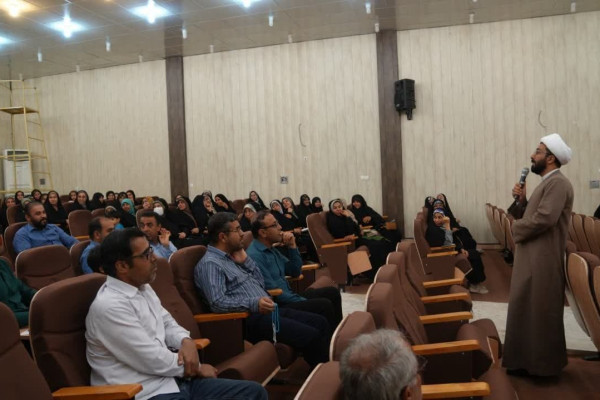 کارگاه آموزشی ارتباط مؤثر با نوجوانان