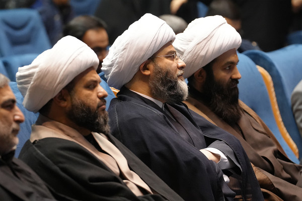 کنگره «شعر فاطمی؛ هجده سال نوری»