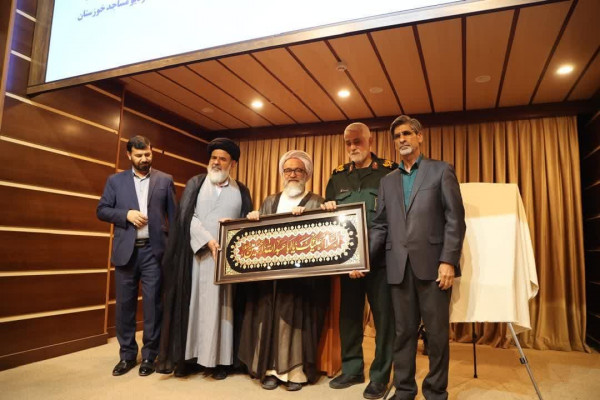 از مستند ساز مطرح خوزستانی تجلیل شد