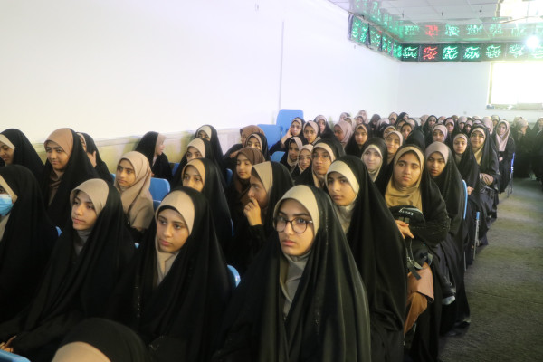 پویش ملی «دختران پرچمدار» در بندرعباس اجرا شد